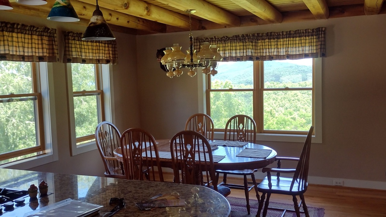 Photo of Livingroom in Upper Tract