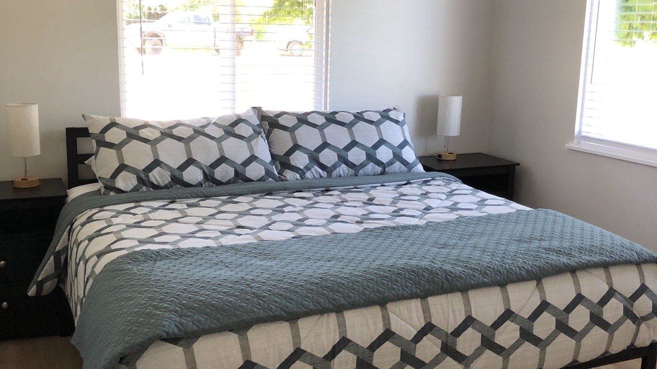 Photo of Bedroom in Acme