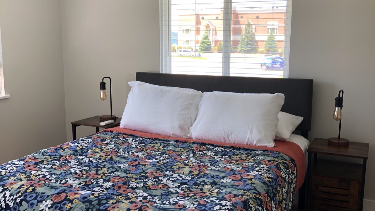 Photo of Bedroom in Acme