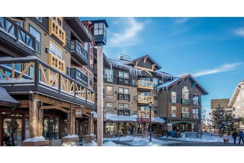 Photo of Outdoor in Snowshoe