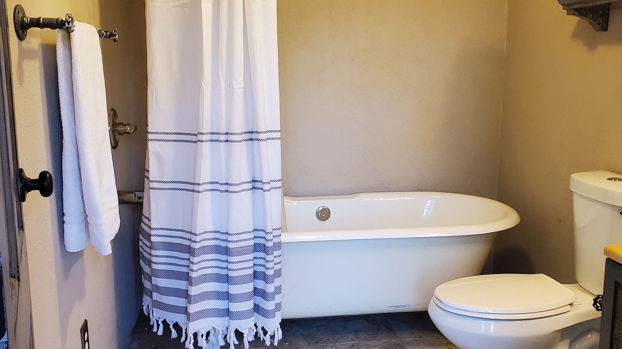 Photo of Bathroom in Chupadero