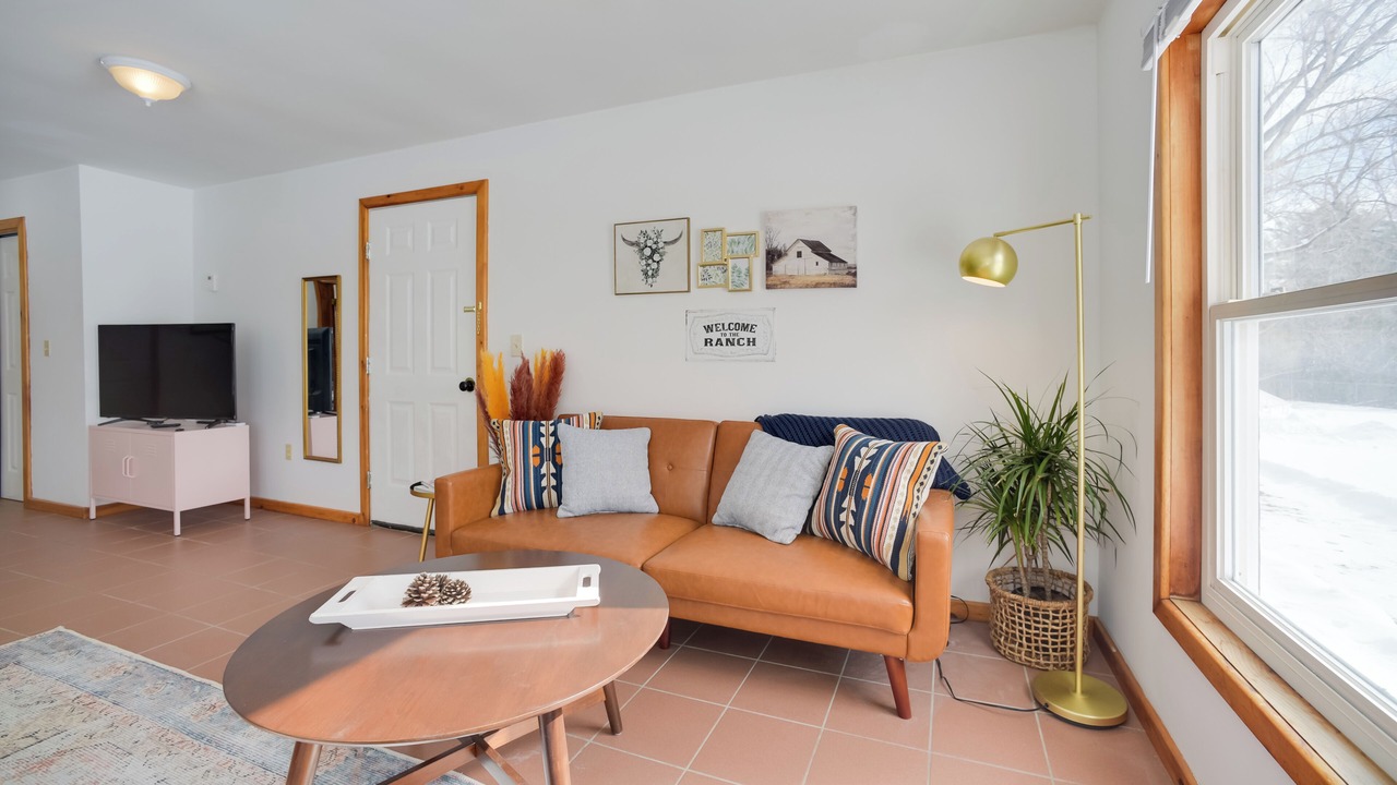 Photo of Livingroom in Greenfield Center