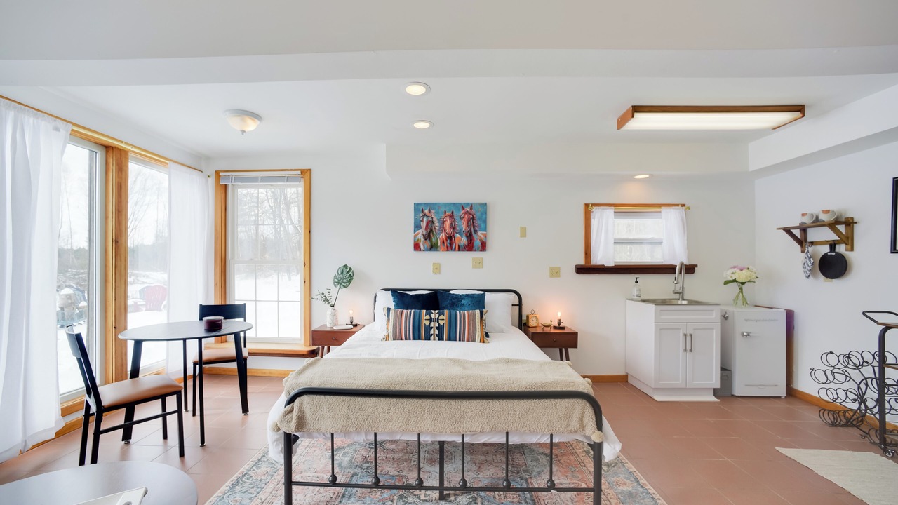 Photo of Bedroom in Greenfield Center