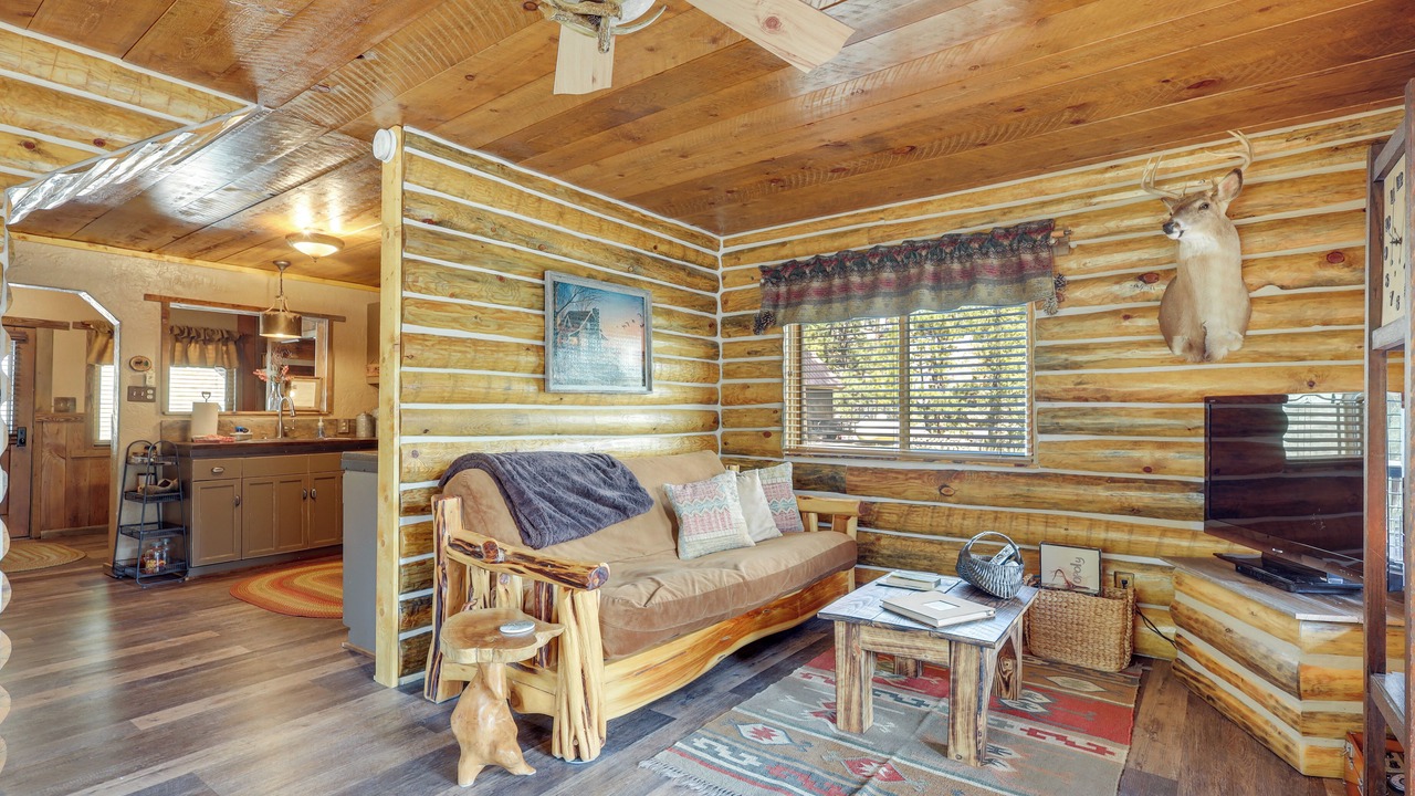 Photo of Livingroom in Jemez Springs