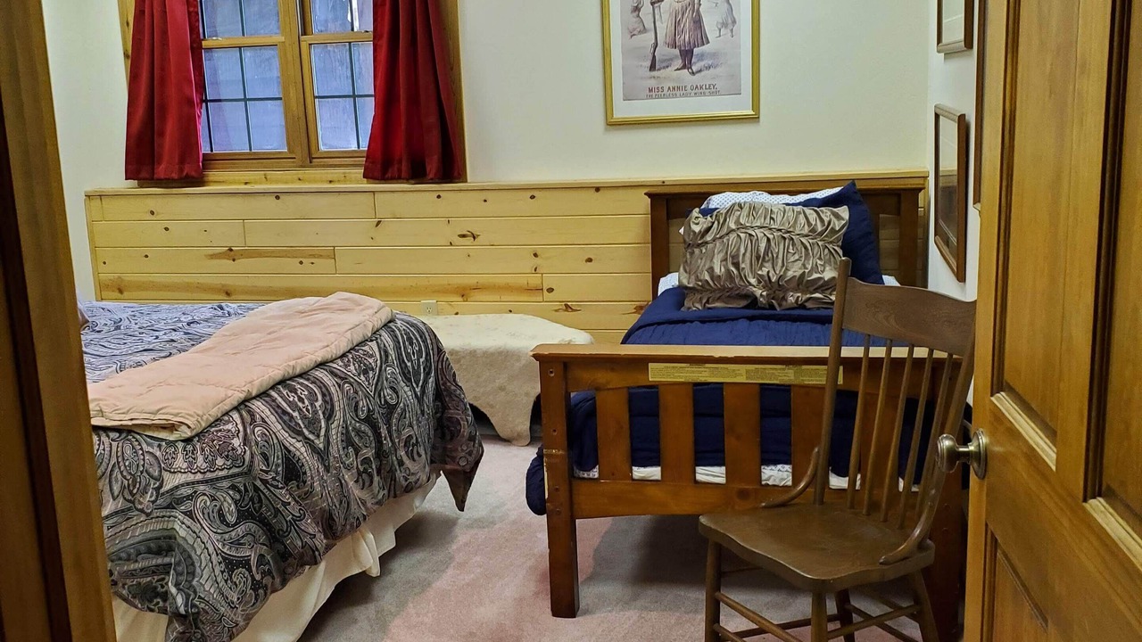 Photo of Bedroom in Eastman