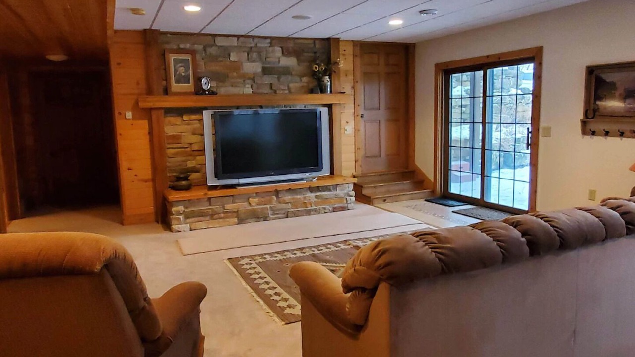 Photo of Livingroom in Eastman