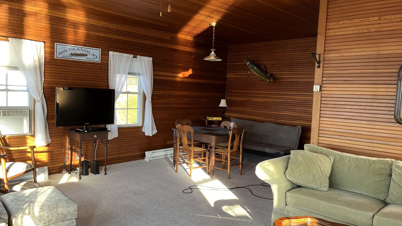 Photo of Livingroom in Fishers Landing