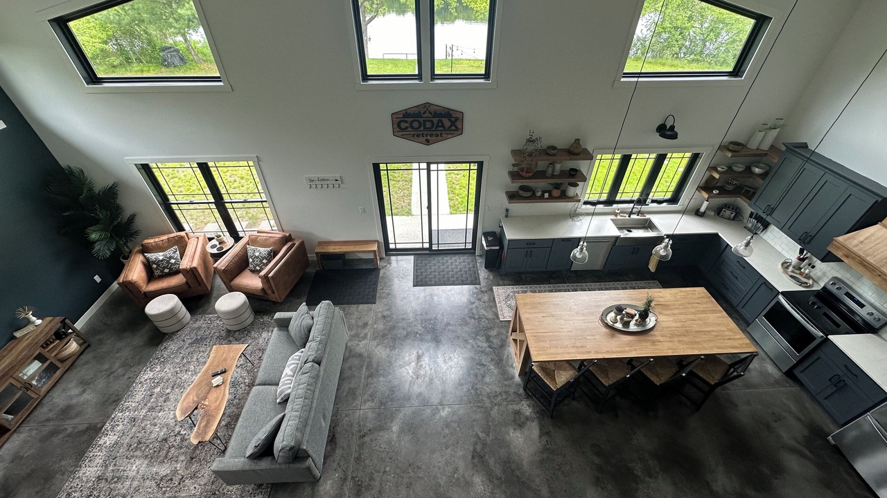 Photo of Livingroom in Cornell