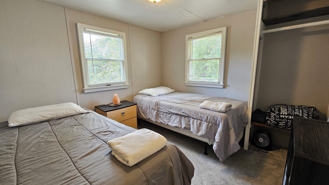 Photo of Bedroom in Adamstown