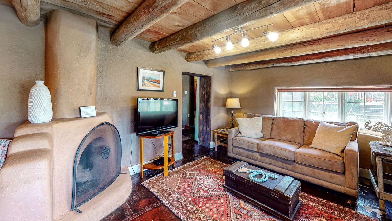 Photo of Livingroom in Taos