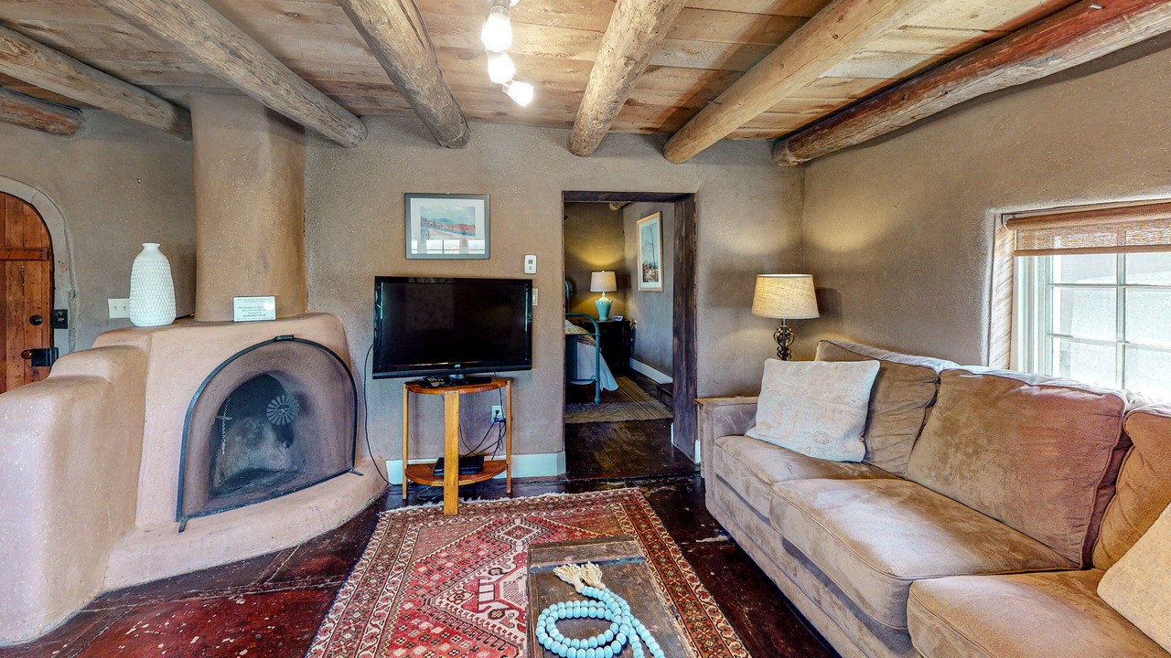 Photo of Livingroom in Taos