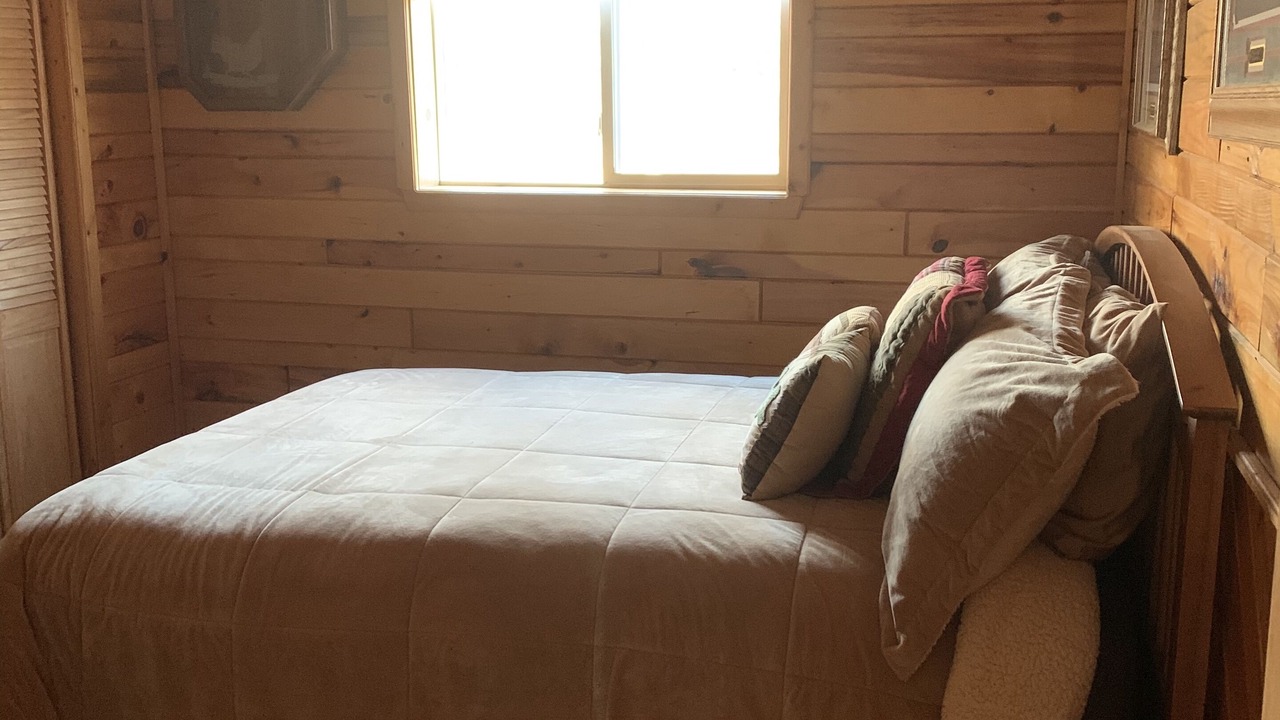 Photo of Bedroom in Stone Lake