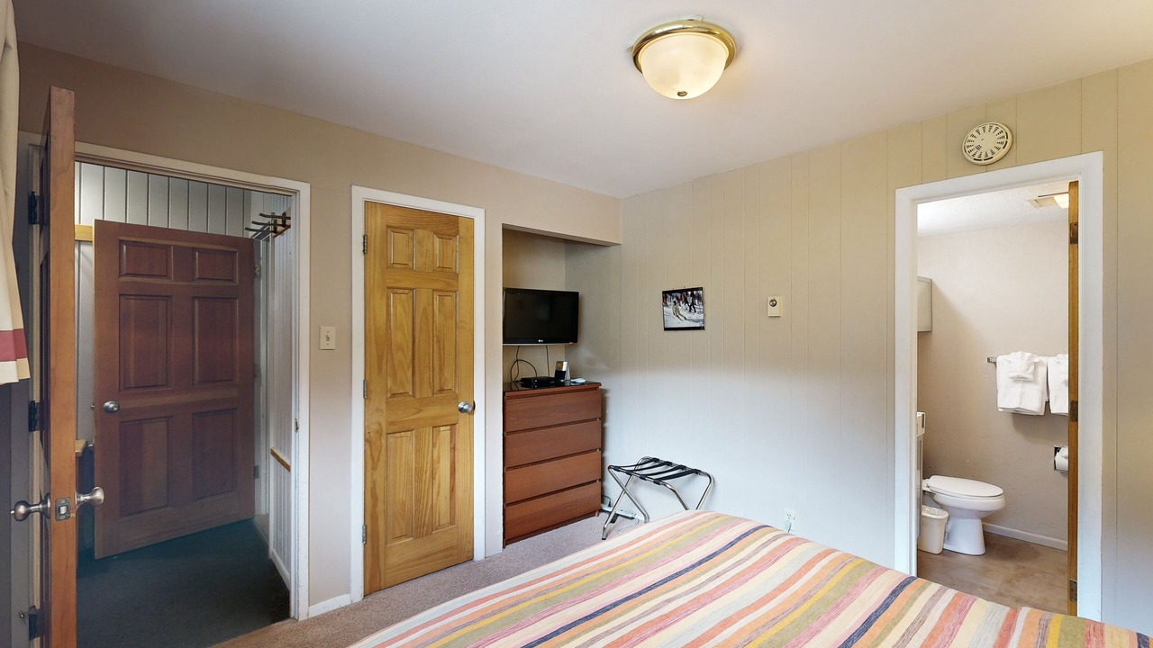 Photo of Bedroom in Taos Ski Valley