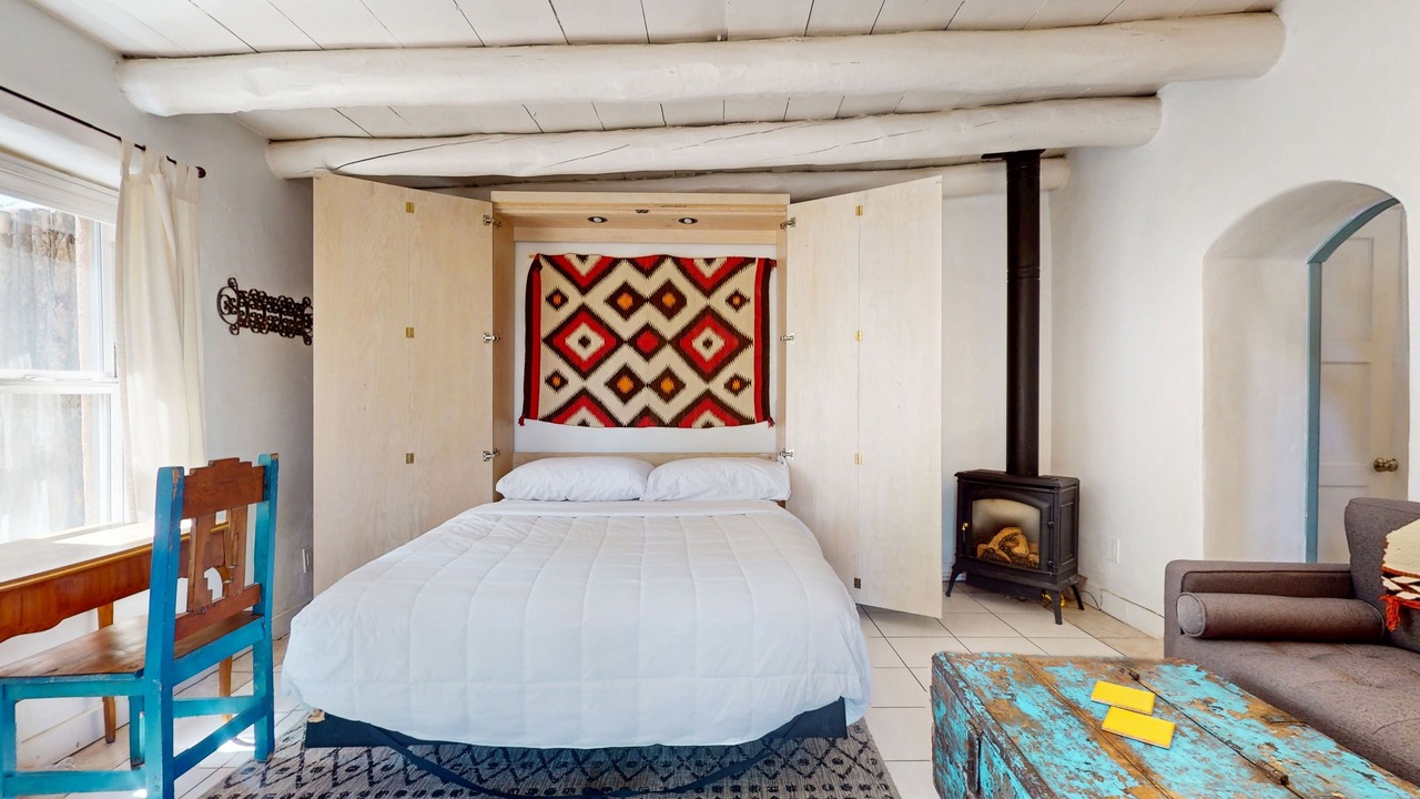 Photo of Bedroom in South Capitol