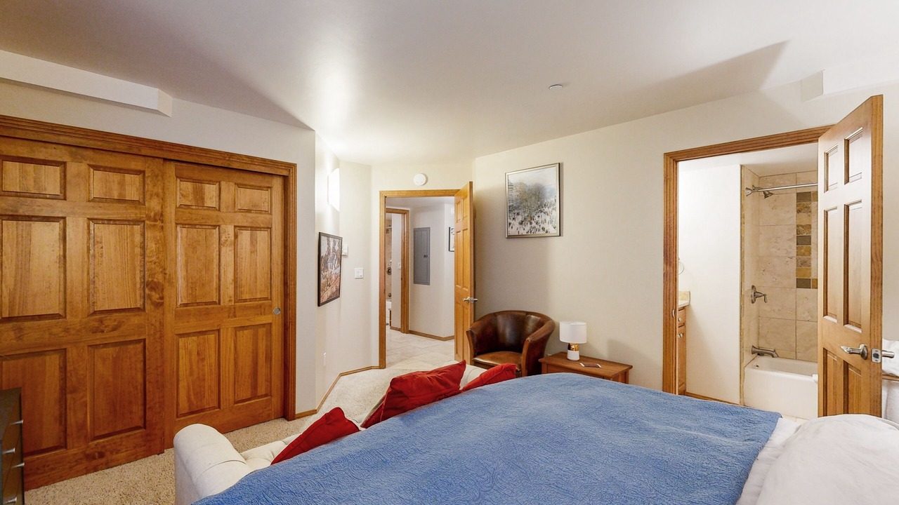 Photo of Bedroom in Taos Ski Valley