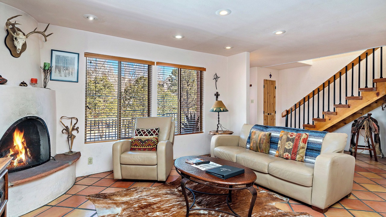 Photo of Livingroom in Northeast Santa Fe