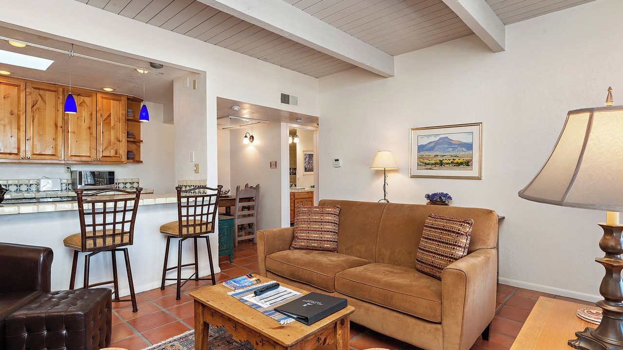 Photo of Livingroom in Northeast Santa Fe