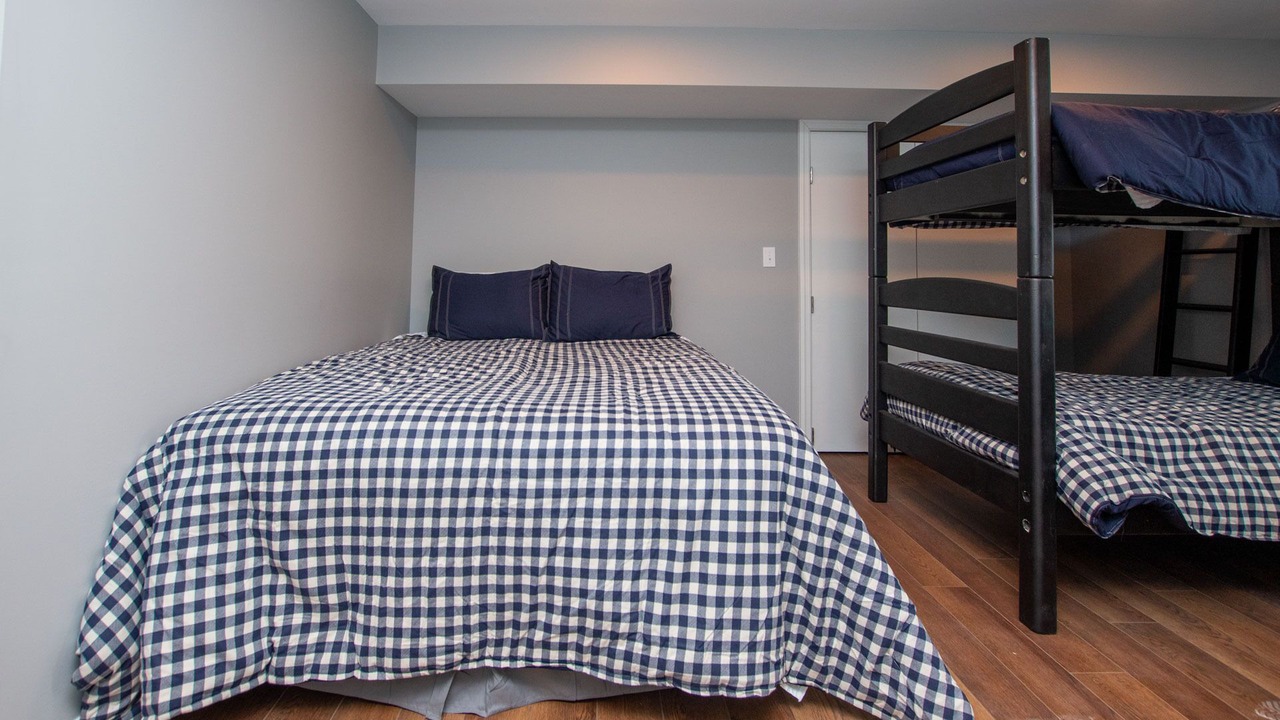 Photo of Bedroom in Lansing