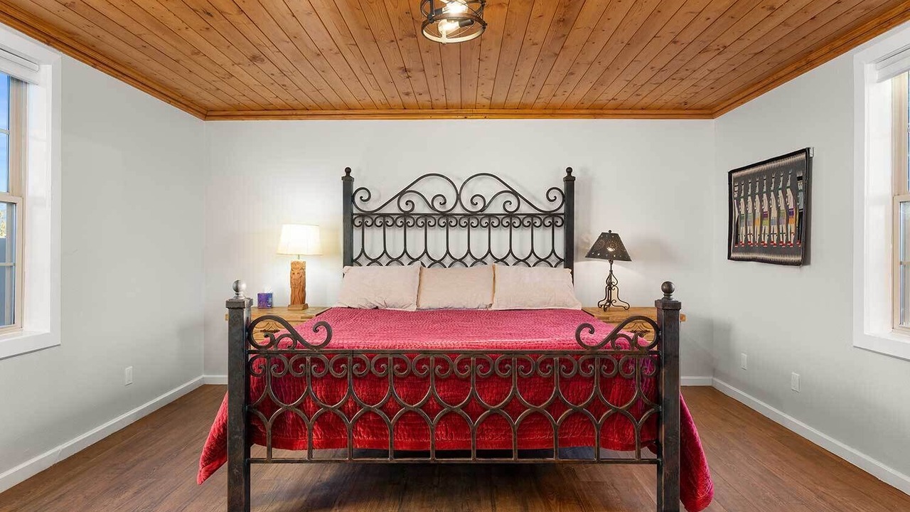 Photo of Bedroom in Canoncito