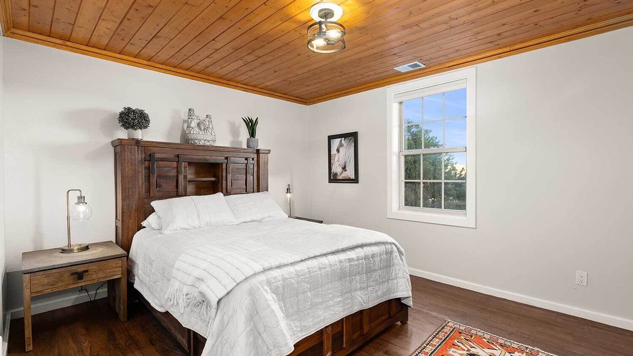 Photo of Bedroom in Canoncito