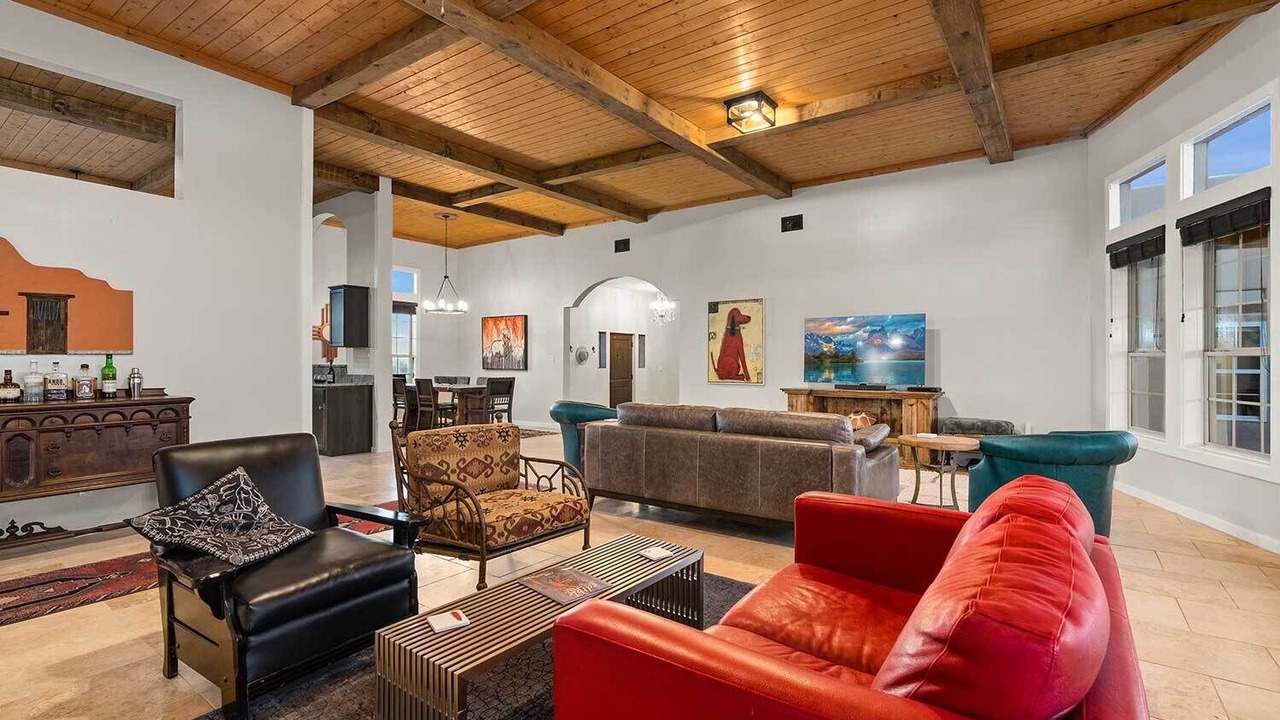 Photo of Livingroom in Canoncito