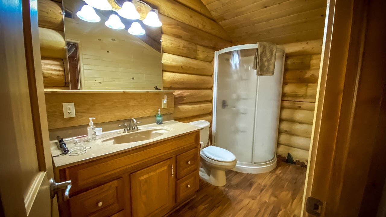 Photo of Bathroom in Crane Lake