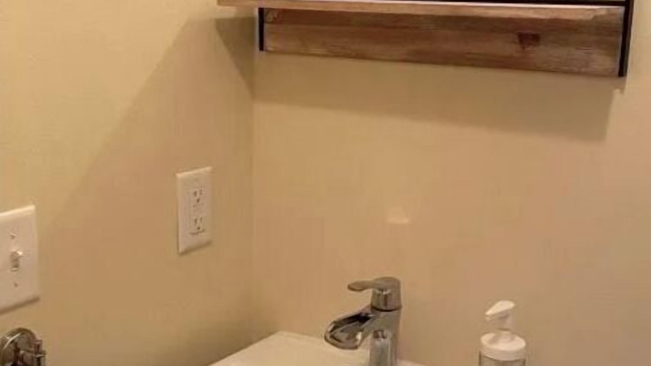 Photo of Bathroom in Brill