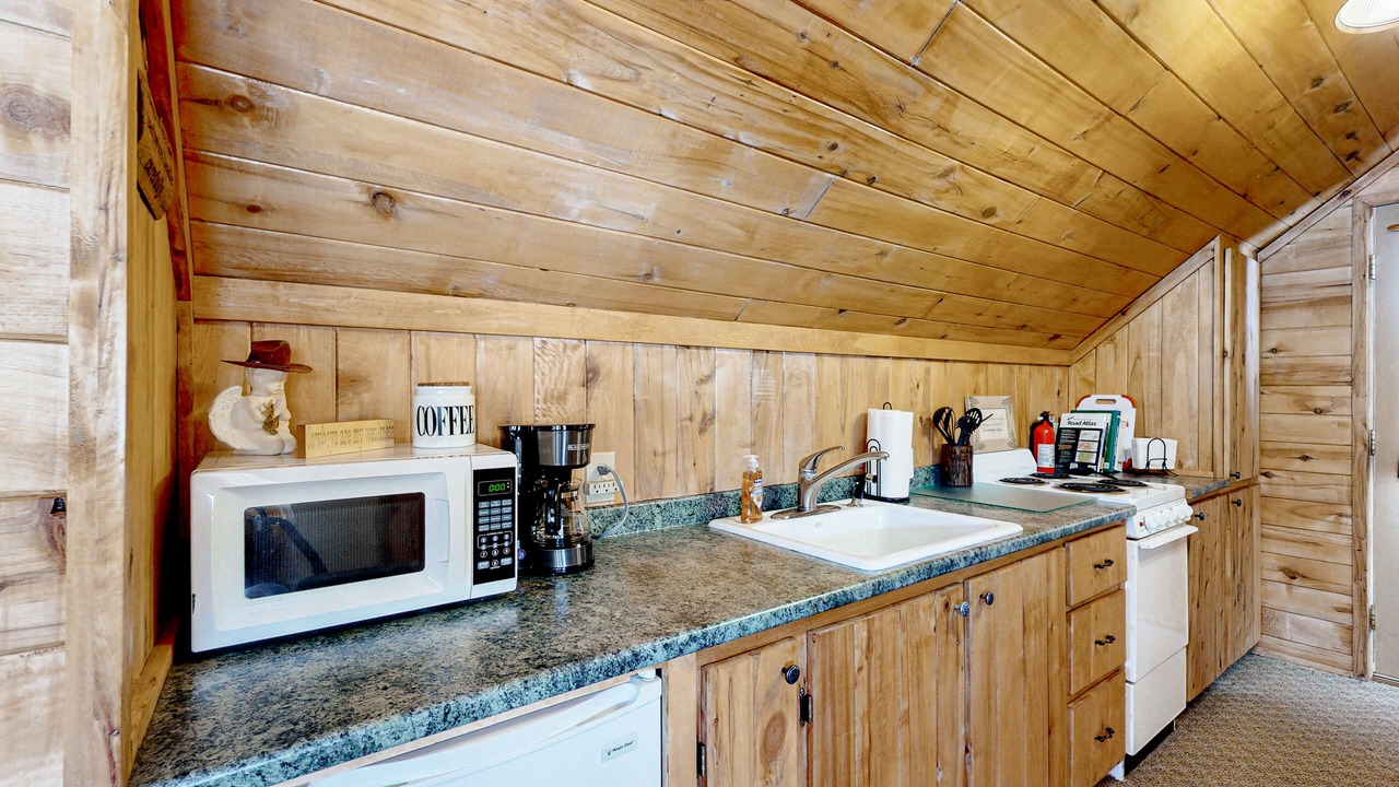 Photo of Kitchen in South Fork