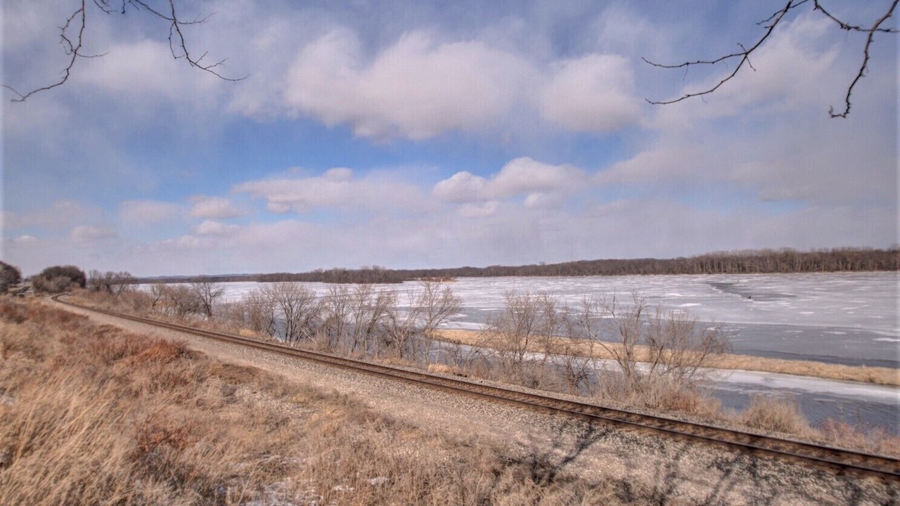 Photo of Others in Dakota
