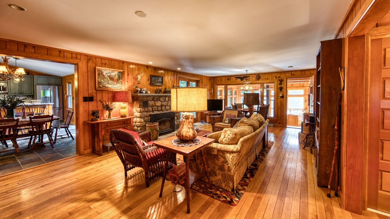 Photo of Livingroom in Saranac Lake