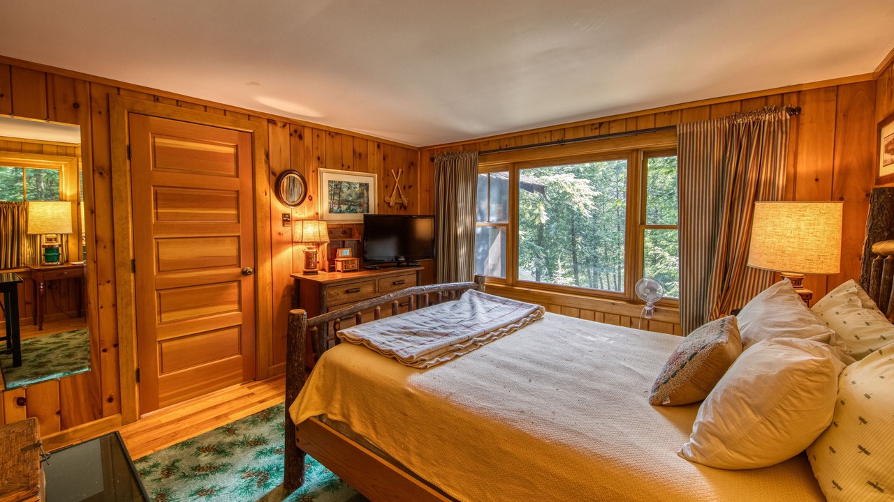 Photo of Bedroom in Saranac Lake