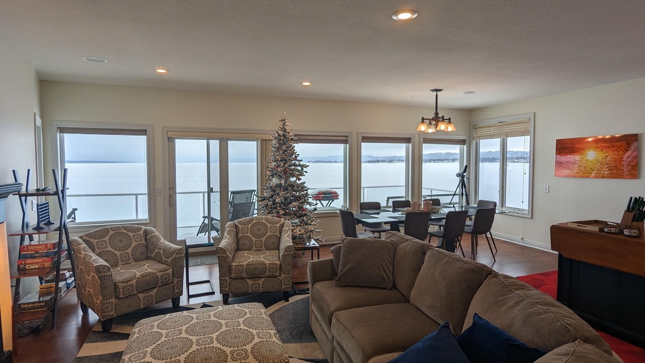 Photo of Livingroom in Lake City