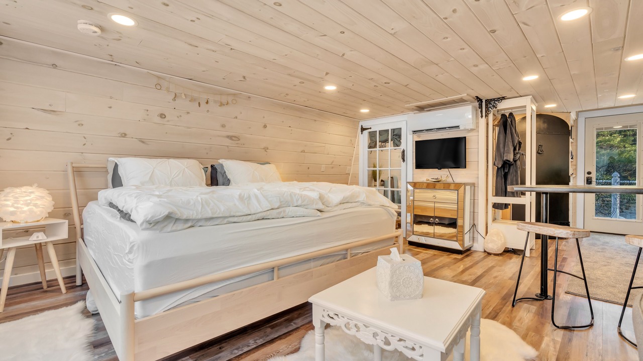 Photo of Bedroom in Acton