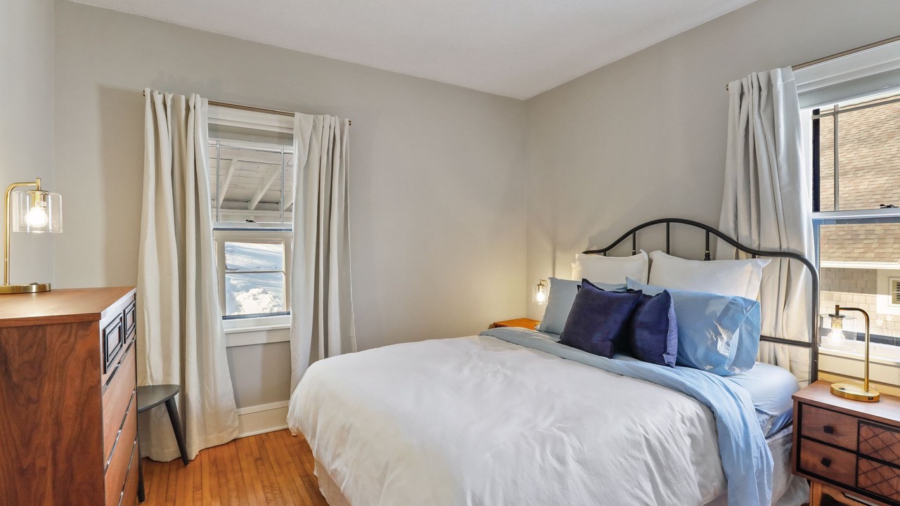 Photo of Bedroom in Wayzata