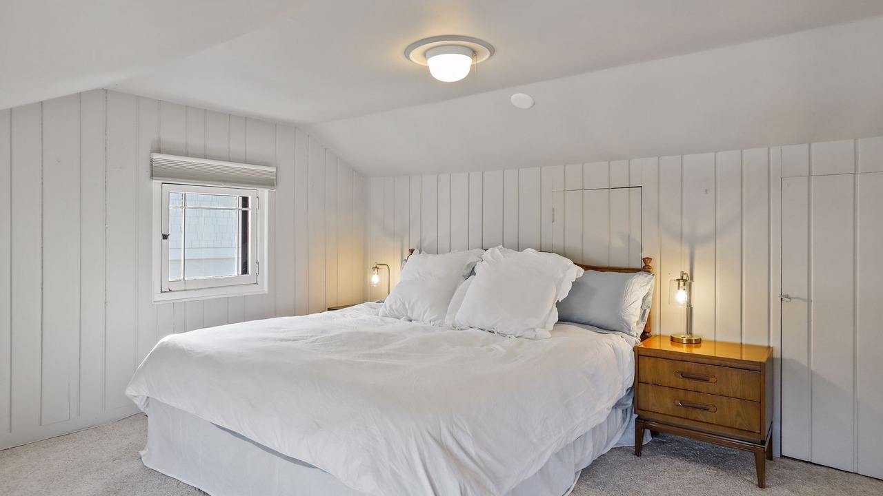Photo of Bedroom in Wayzata