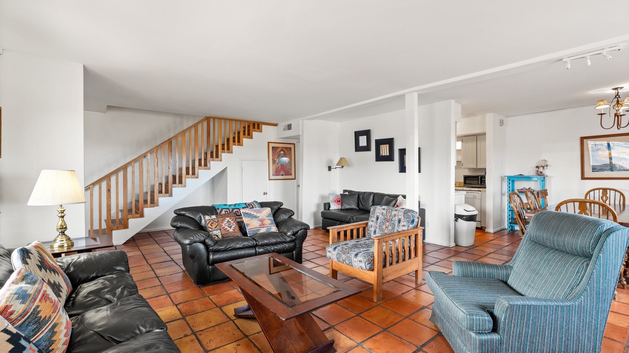 Photo of Livingroom in Northeast Santa Fe