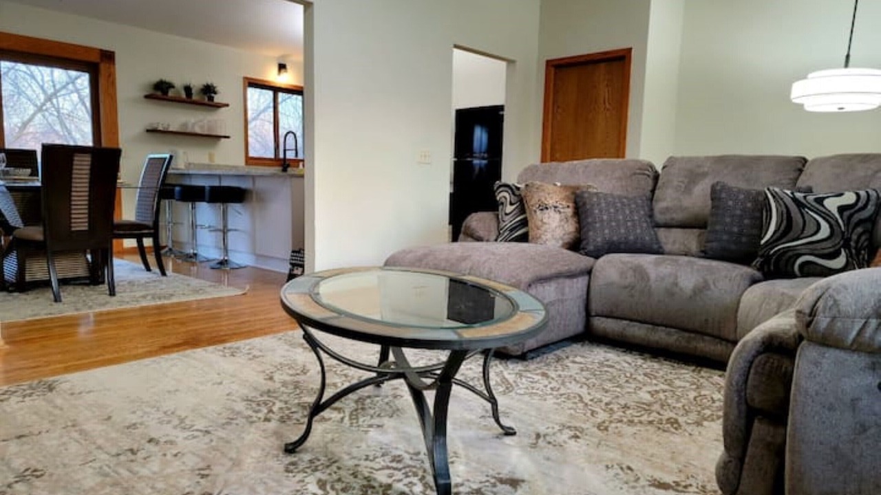 Photo of Livingroom in Eagan