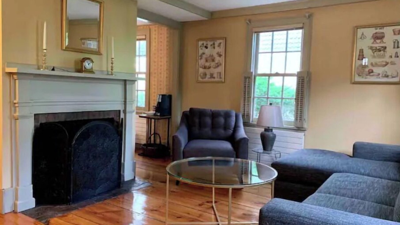Photo of Livingroom in Northampton
