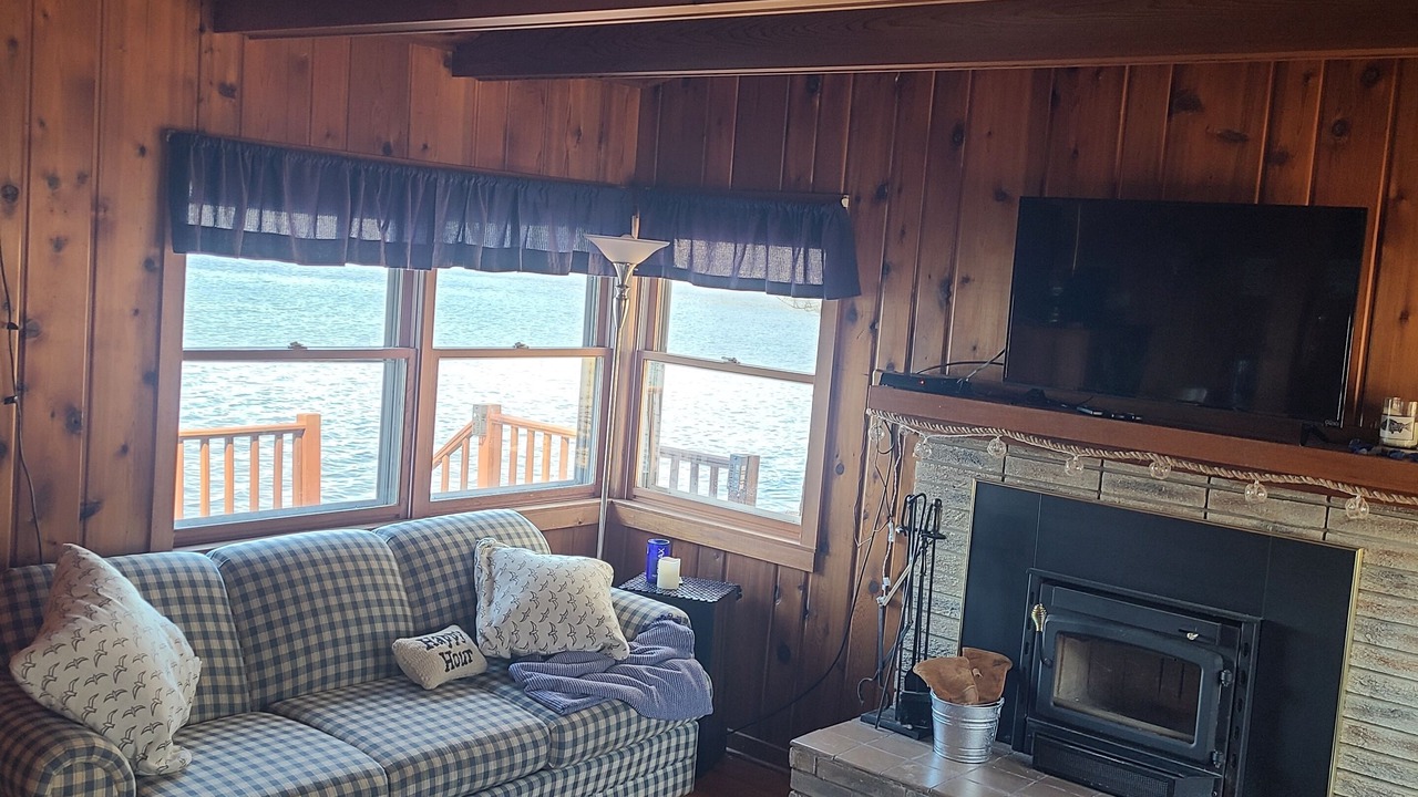 Photo of Livingroom in Wautoma