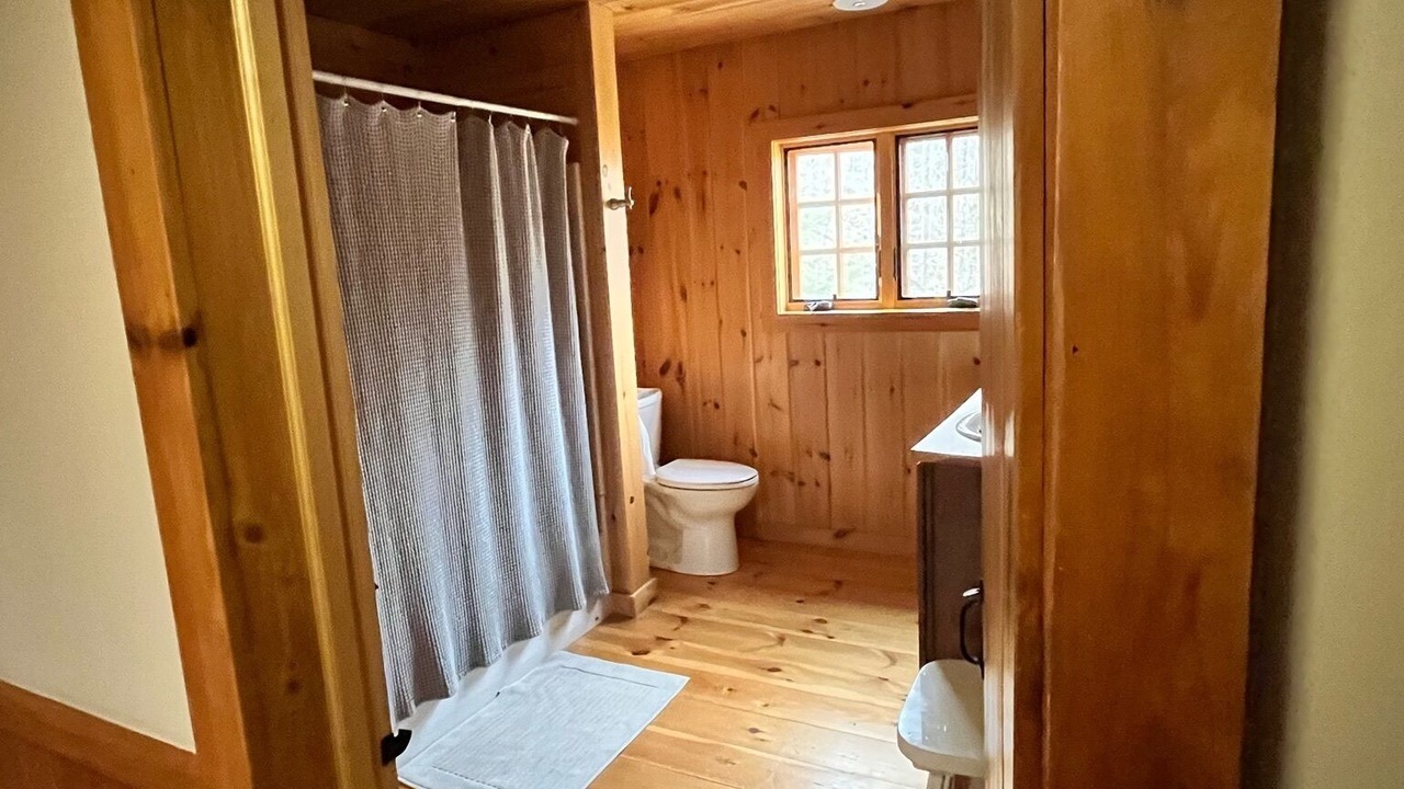 Photo of Bathroom in Stratton and Bromley Ski Areas