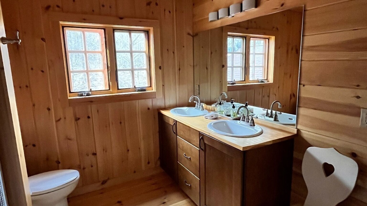 Photo of Bathroom in Stratton and Bromley Ski Areas