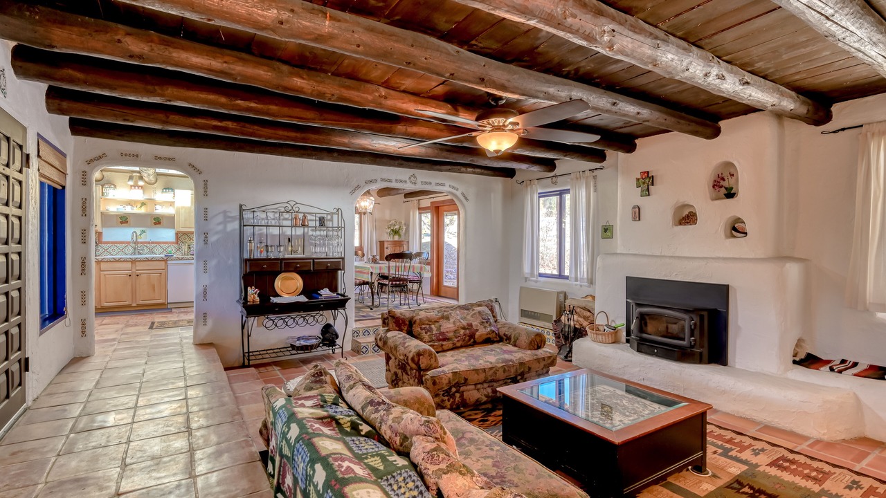 Photo of Livingroom in Taos