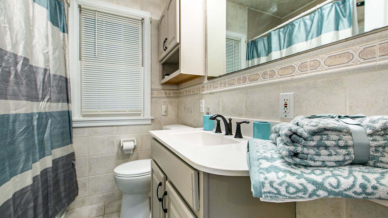 Photo of Bathroom in Shullsburg
