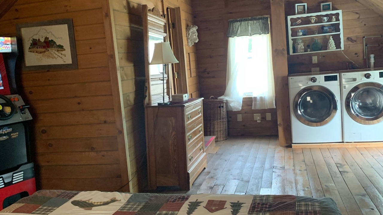 Photo of Bedroom in Waterbury Center