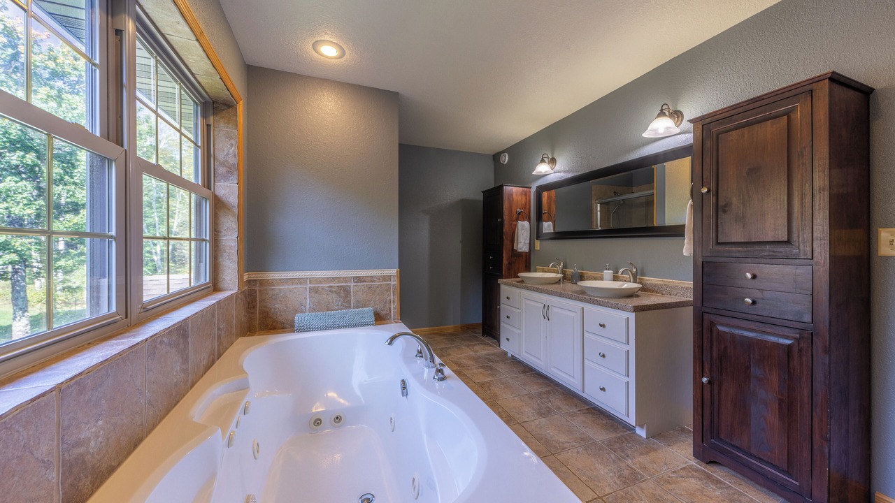 Photo of Bathroom in Greenway