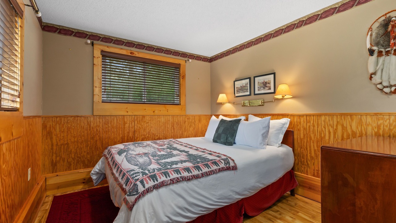 Photo of Bedroom in Pillager
