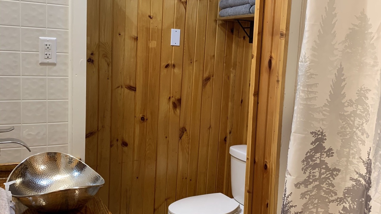 Photo of Bathroom in Cornell