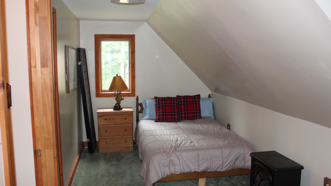 Photo of Bedroom in Indian Lake
