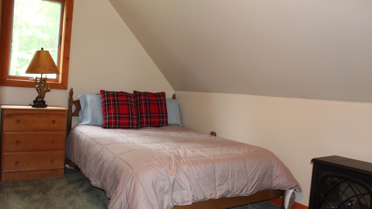 Photo of Bedroom in Indian Lake