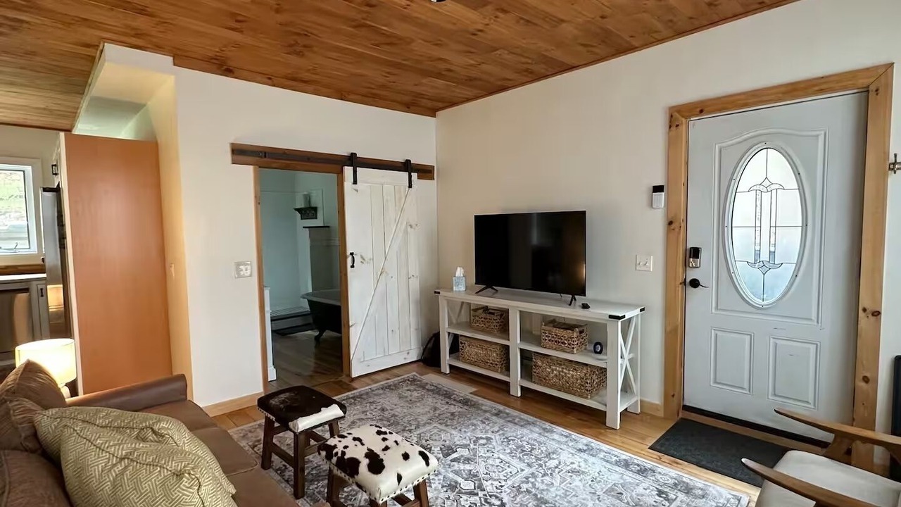 Photo of Livingroom in Moretown